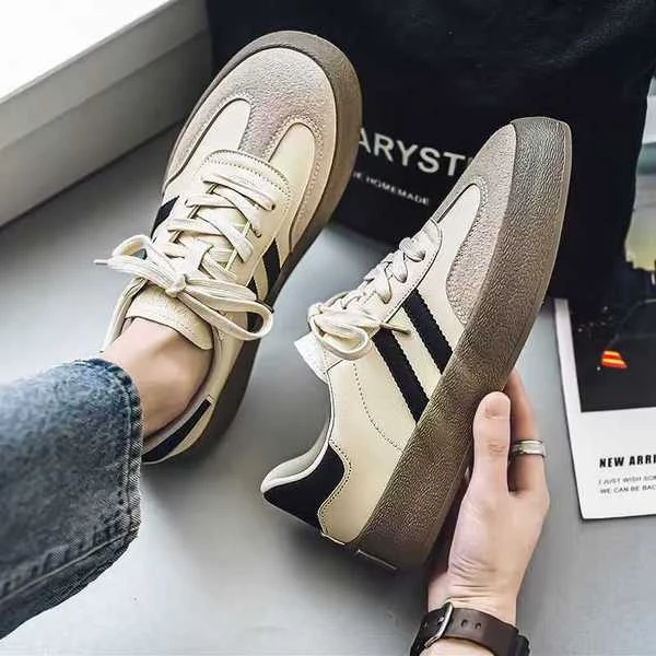 Men's Vintage Stripe Casual Sneakers