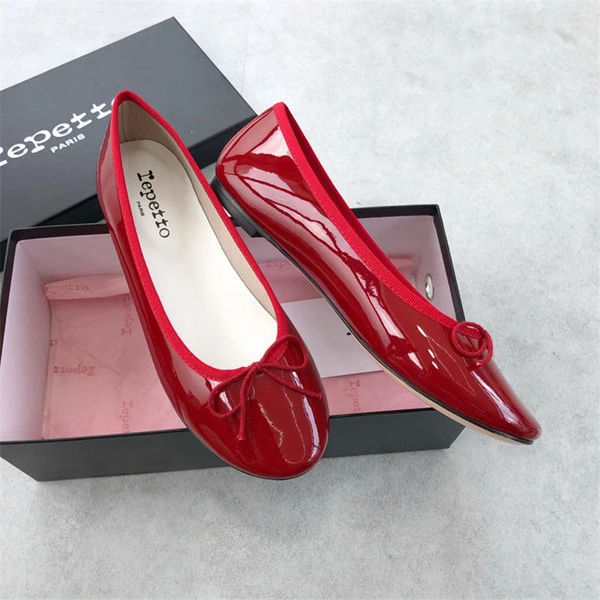 Women's Elegant Patent Leather Ballet Flats